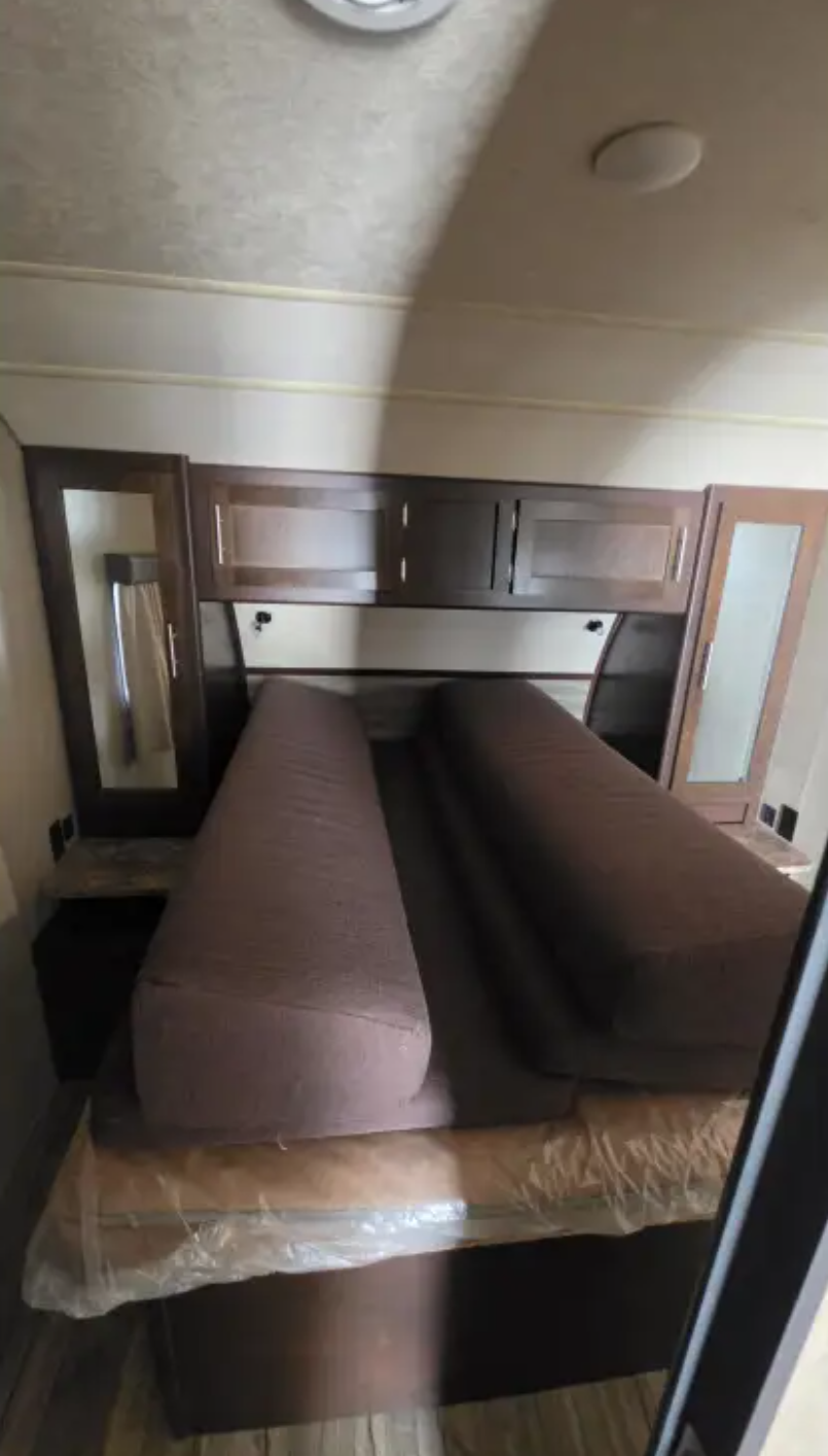2018 Forest River CHEROKEE GREY WOLF 22RR - Image 10