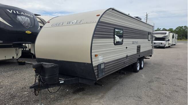 2018 Forest River CHEROKEE GREY WOLF 22RR