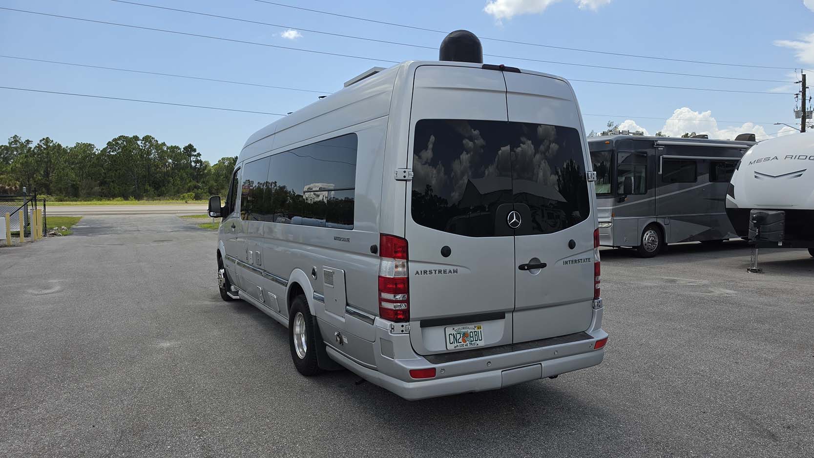 2016 Airstream INTERSTATE 24 GRAND TOUR EXT - Image 6