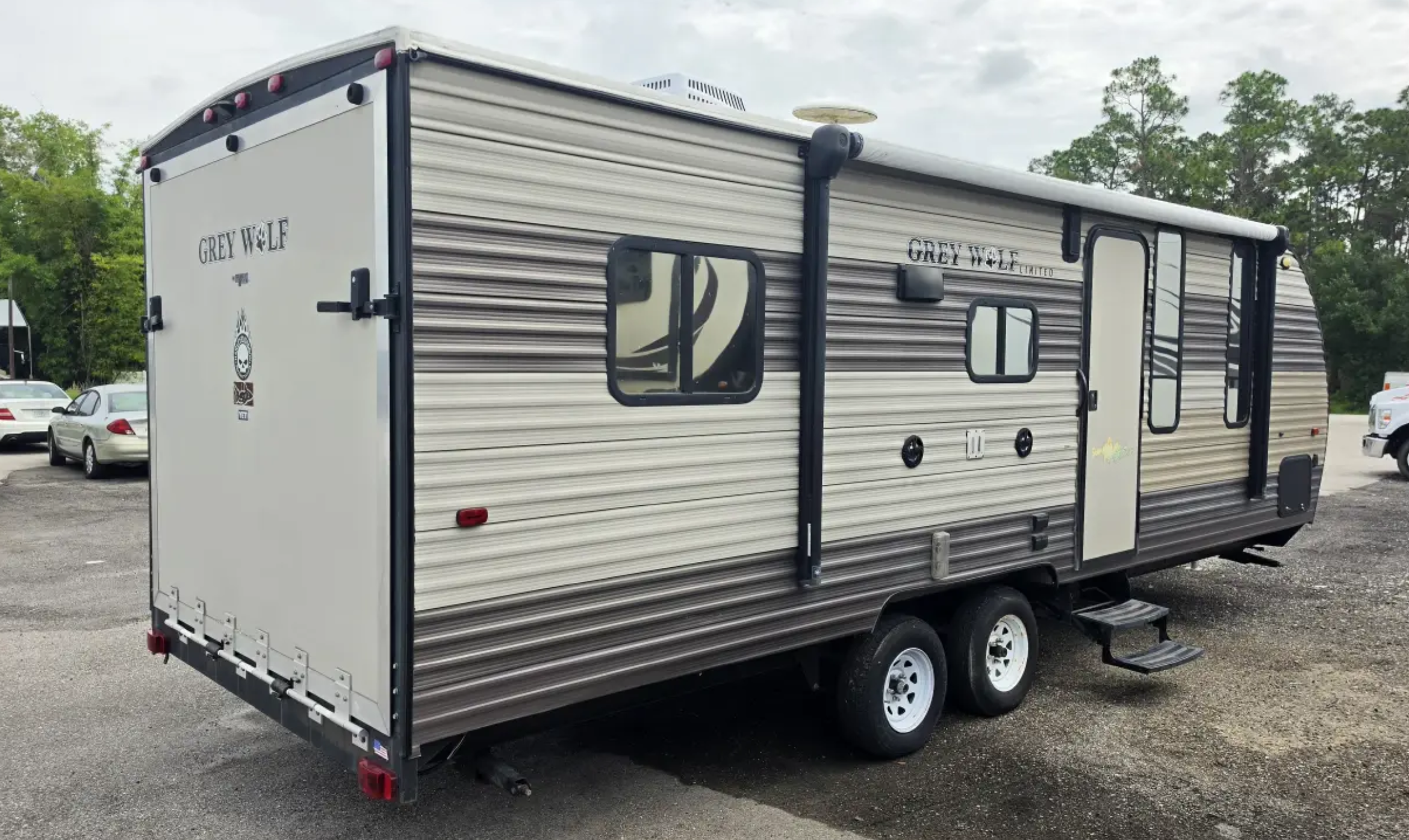 2018 Forest River CHEROKEE GREY WOLF 22RR - Image 4