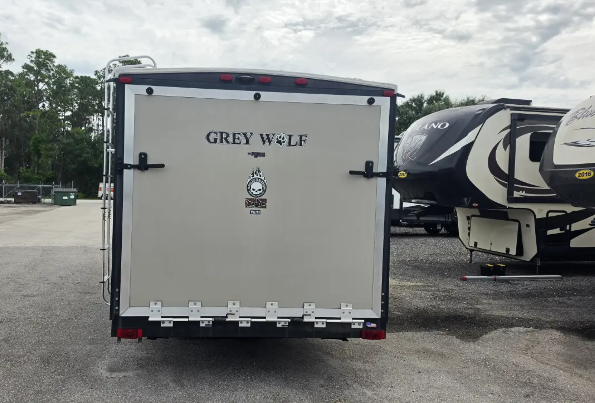 2018 Forest River CHEROKEE GREY WOLF 22RR - Image 5