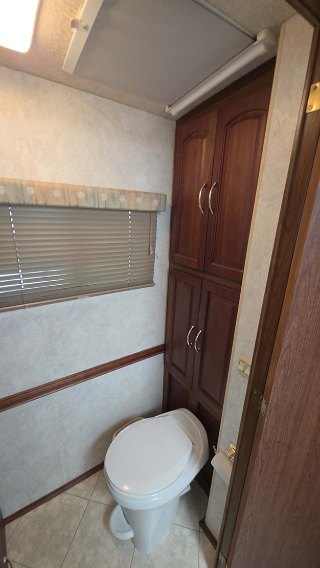 2004 ITASCA MERIDIAN 36G - Image 20