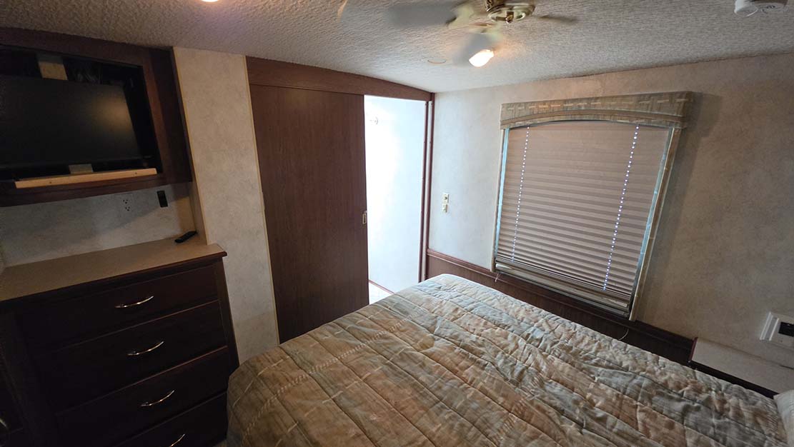 2004 ITASCA MERIDIAN 36G - Image 13