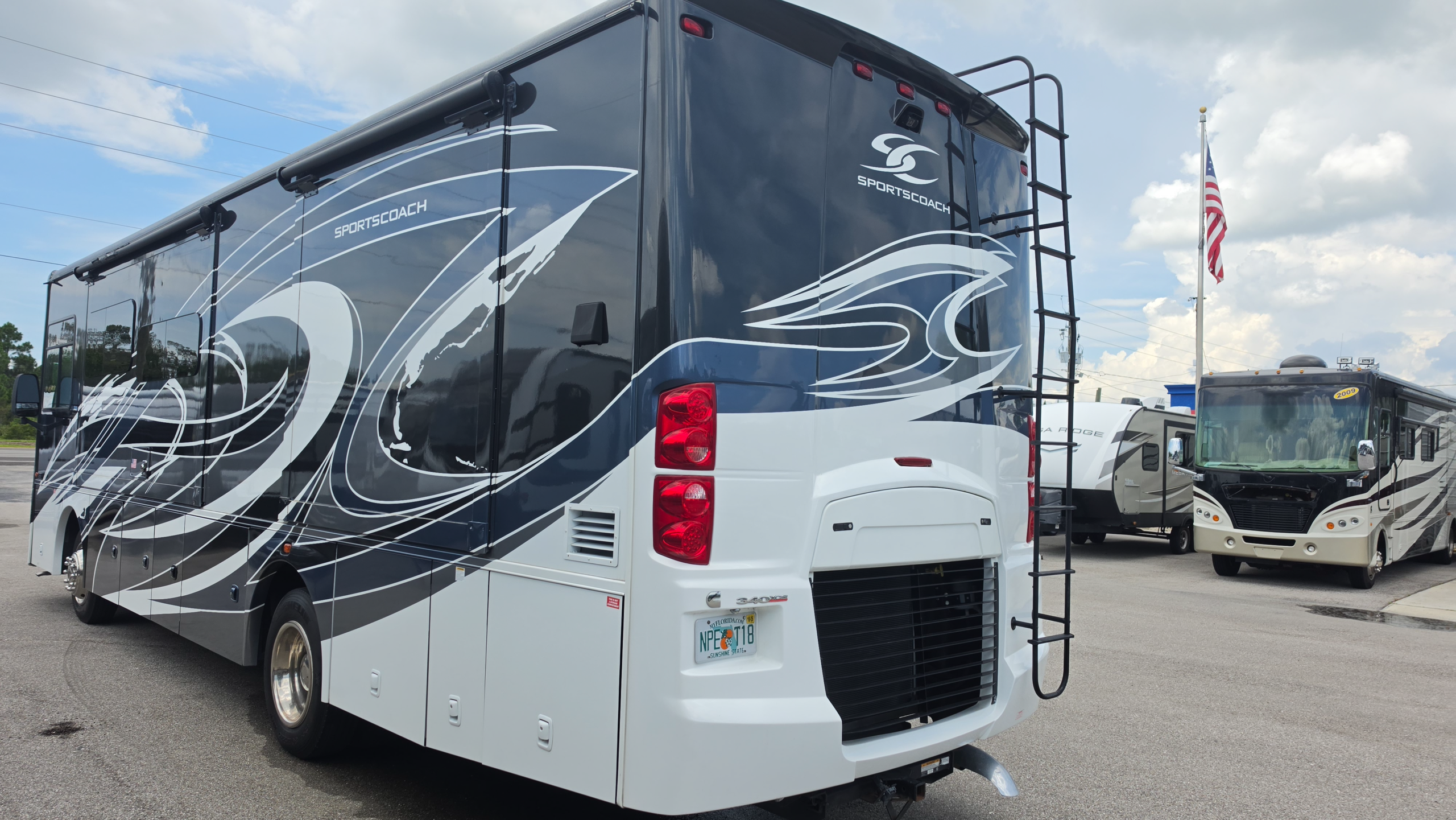2021 Coachmen Sportscoach 339DS - Image 22