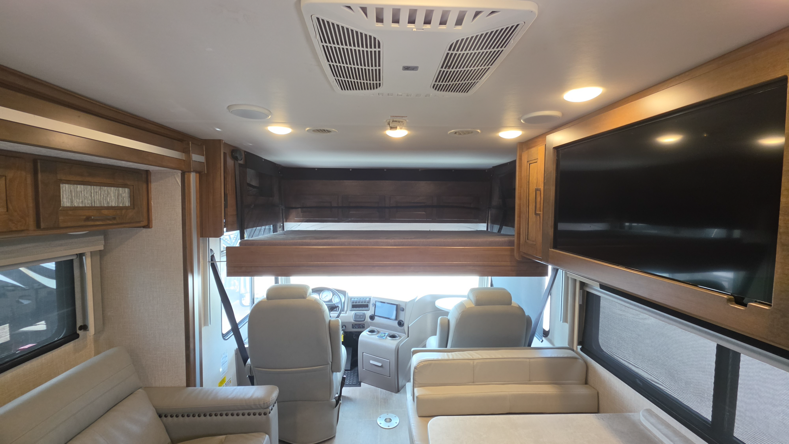 2021 Coachmen Sportscoach 339DS - Image 6